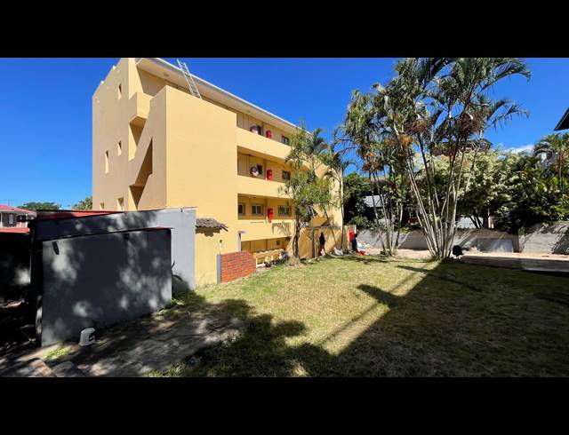 11 BEDROOM APARTMENT BLOCK FOR SALE IN BULWER